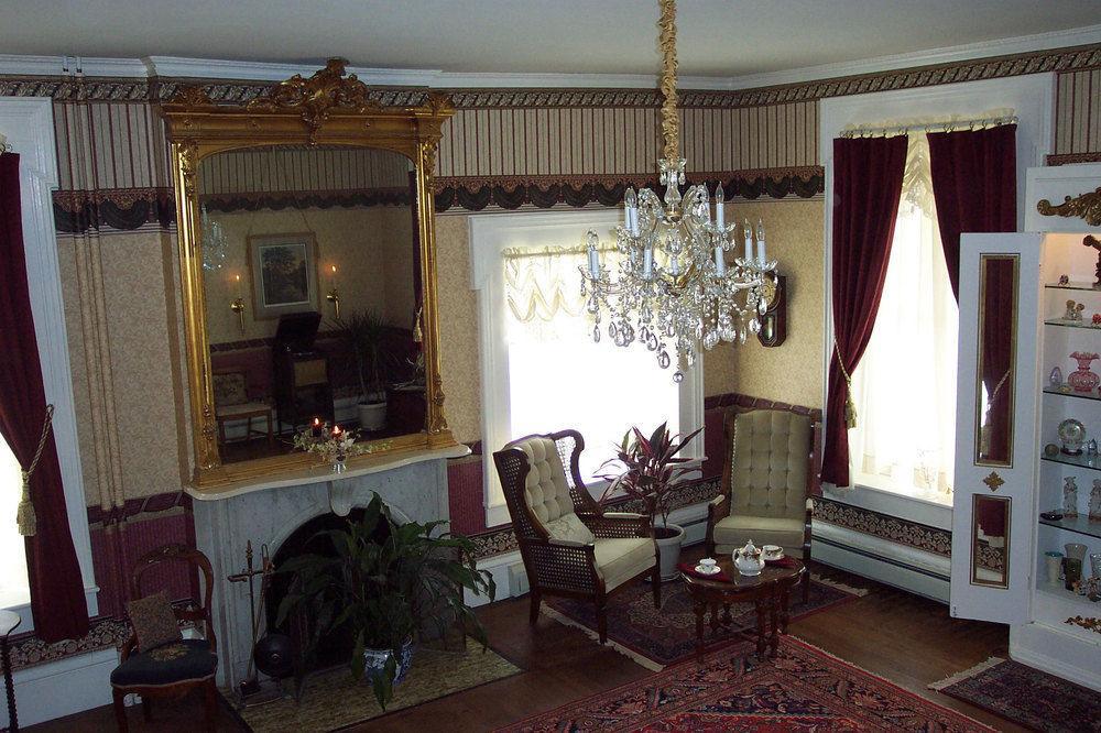 The Gridley Inn B&B Вотерлу Екстер'єр фото