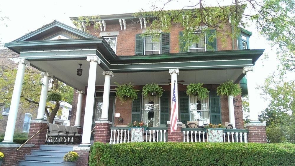 The Gridley Inn B&B Вотерлу Екстер'єр фото