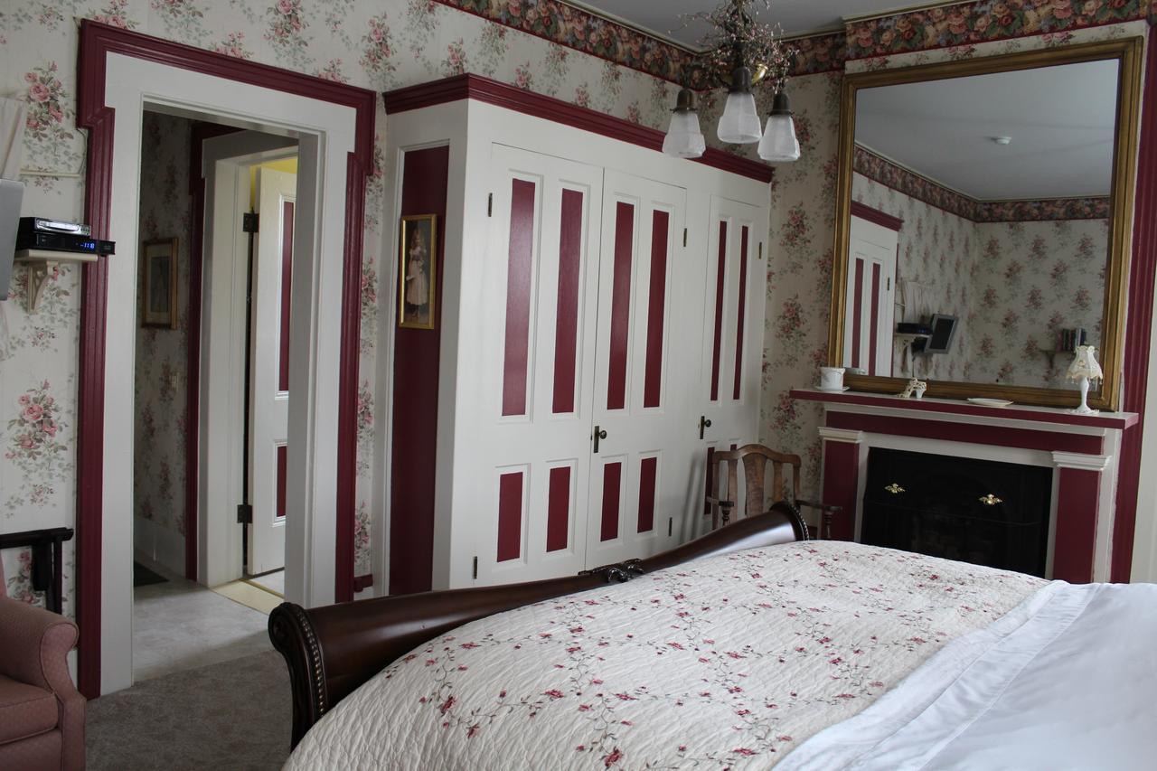 The Gridley Inn B&B Вотерлу Екстер'єр фото
