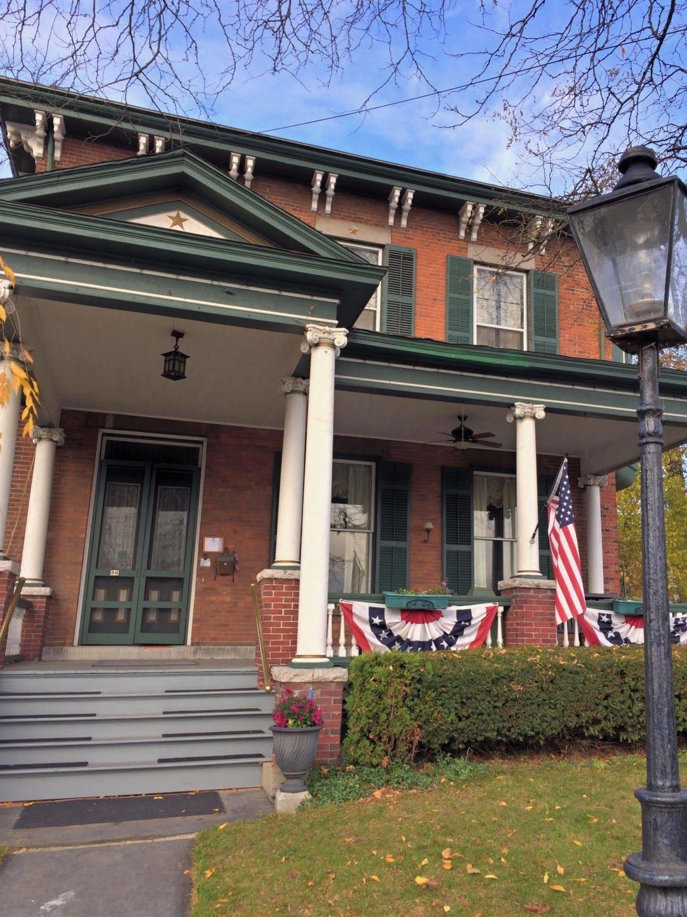 The Gridley Inn B&B Вотерлу Екстер'єр фото