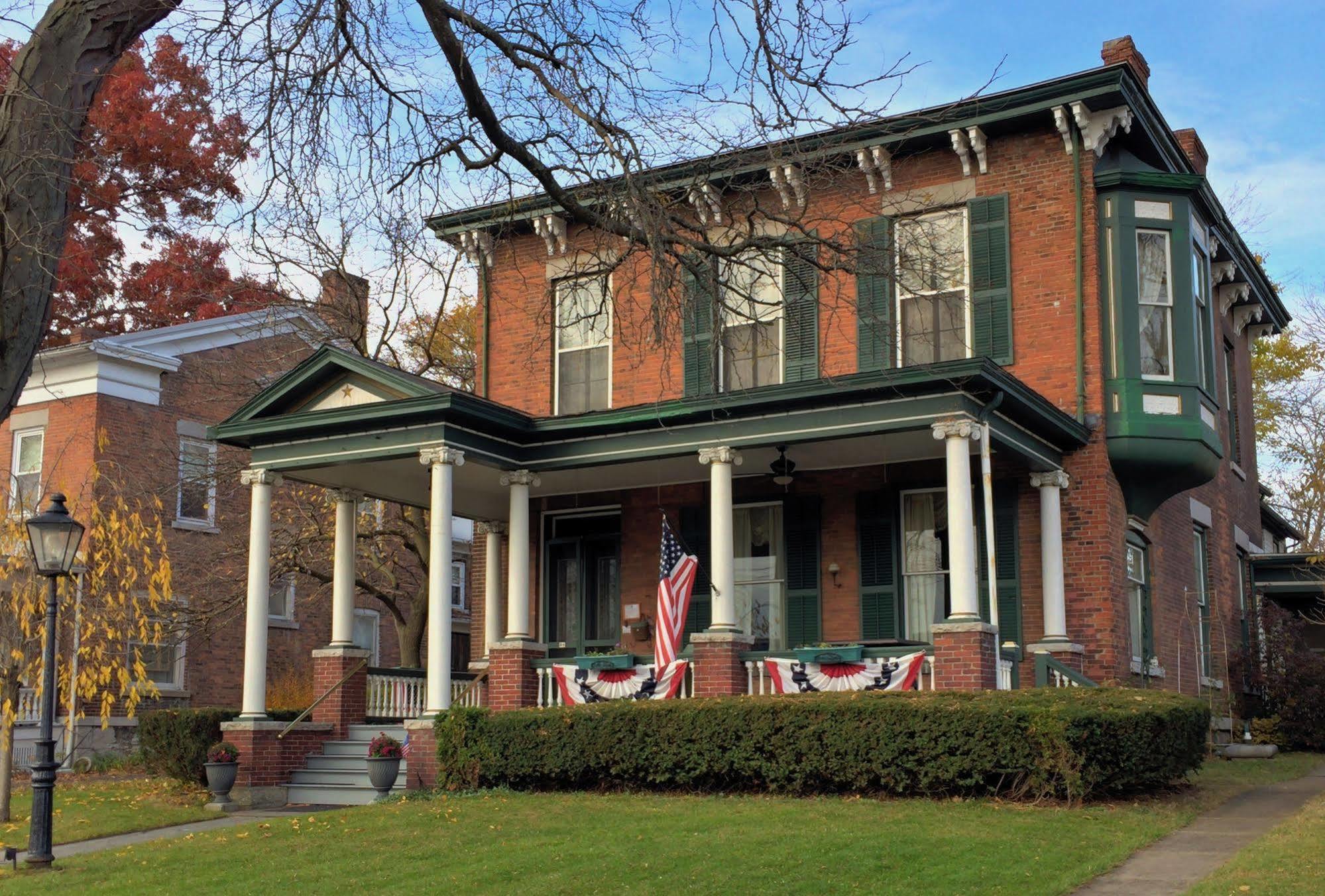 The Gridley Inn B&B Вотерлу Екстер'єр фото
