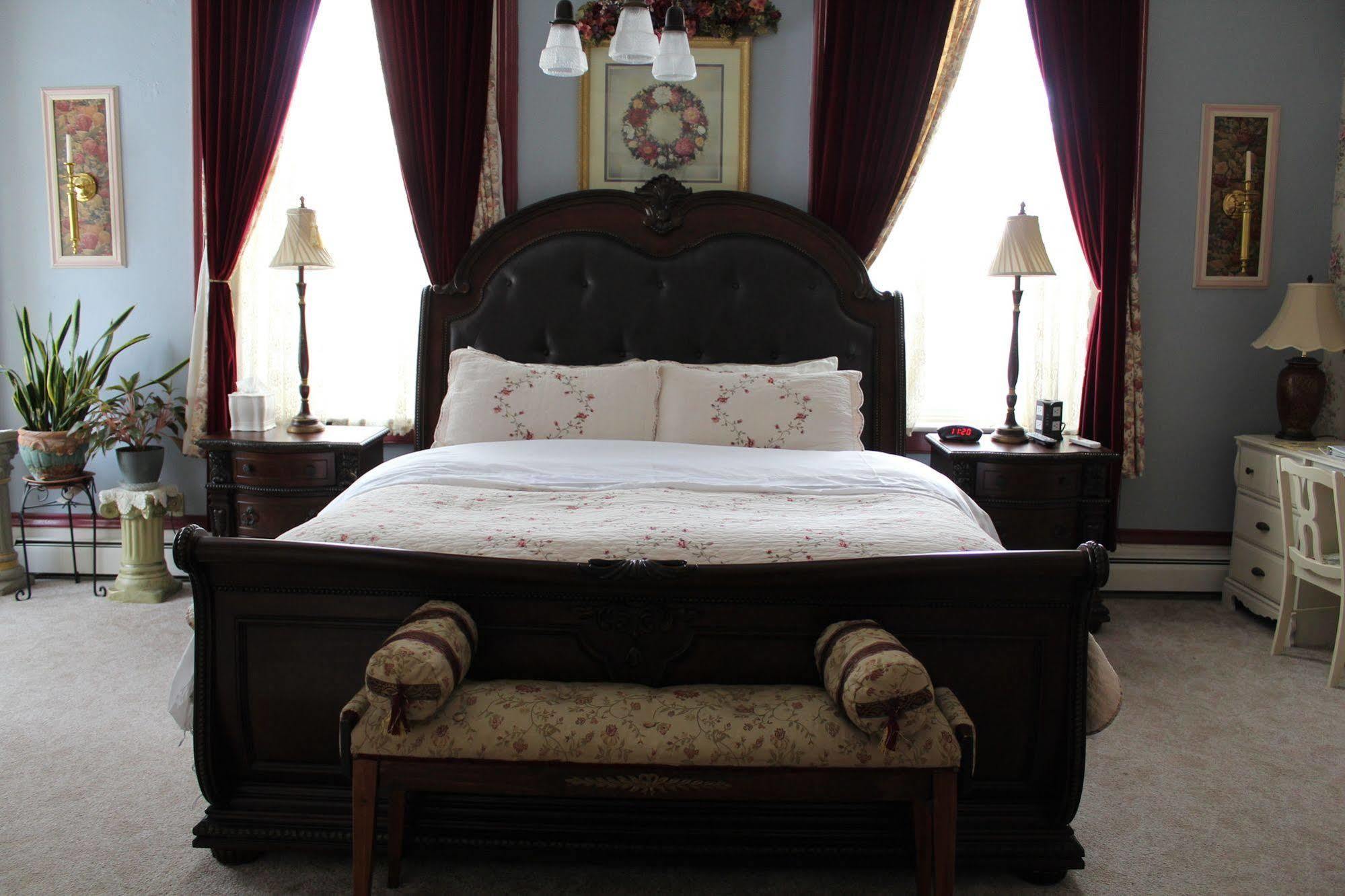 The Gridley Inn B&B Вотерлу Екстер'єр фото