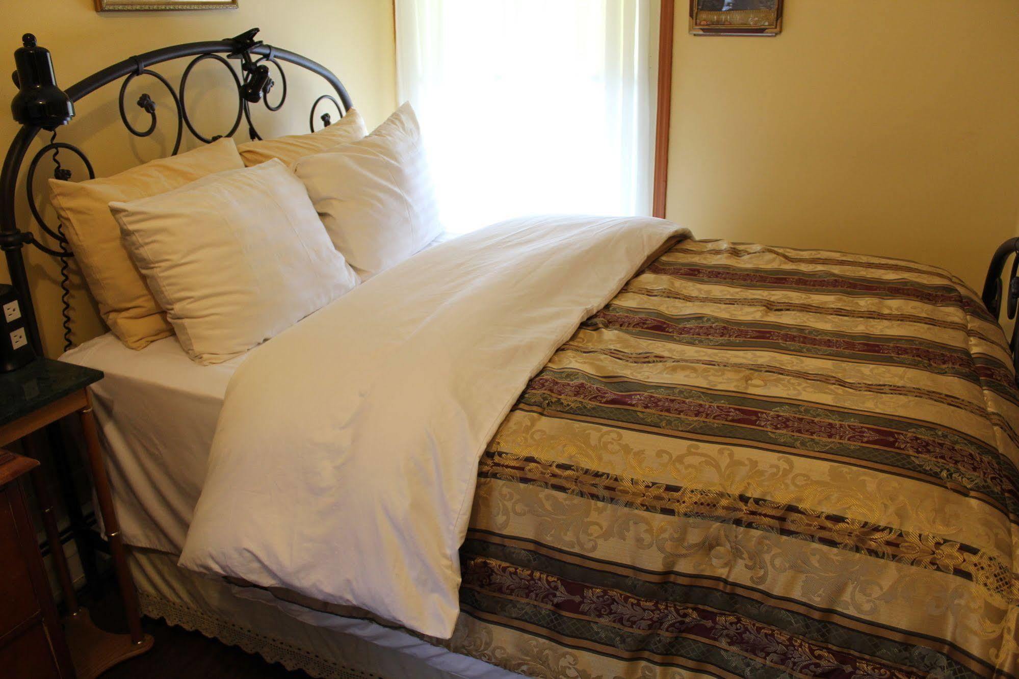 The Gridley Inn B&B Вотерлу Екстер'єр фото