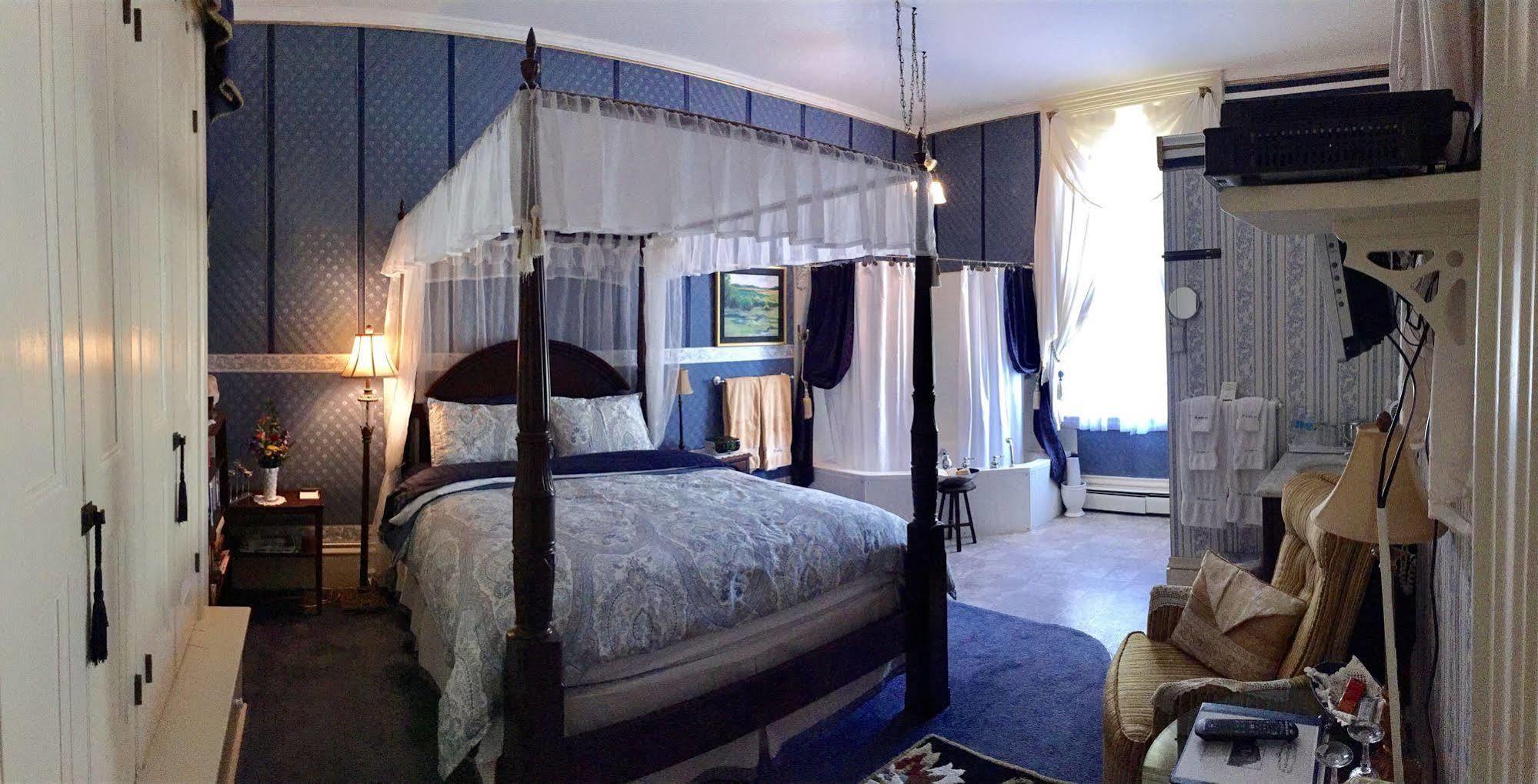 The Gridley Inn B&B Вотерлу Екстер'єр фото